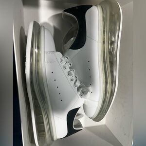 Authentic alexander mcqueen never used size 40 white